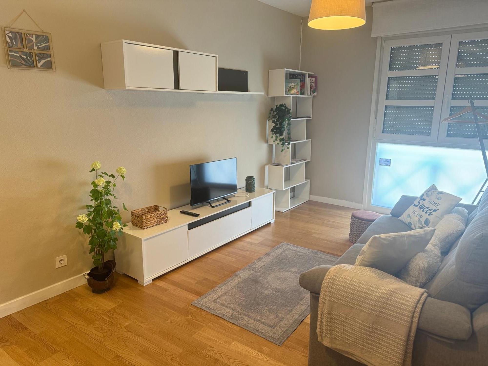Santiago Tower Aire Ac Casco Antiguo By Apartamentos 洛格罗尼奥 外观 照片