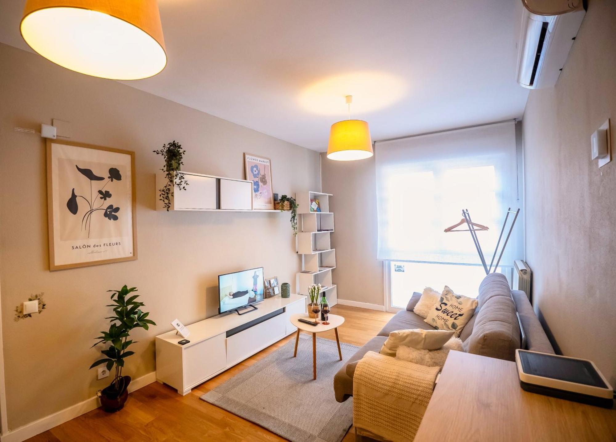 Santiago Tower Aire Ac Casco Antiguo By Apartamentos 洛格罗尼奥 外观 照片